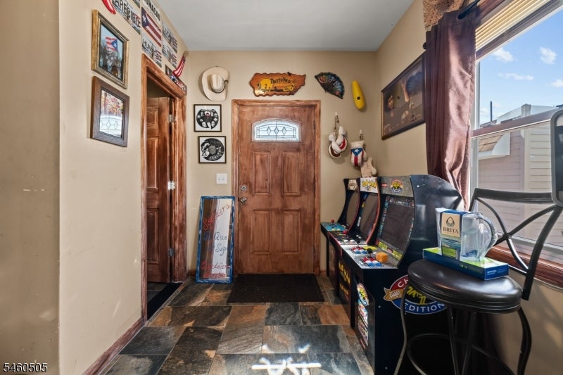 39 Richmond Ave