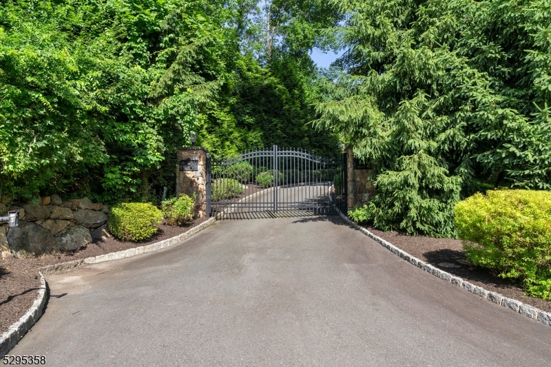 7 Cobblefield Rd