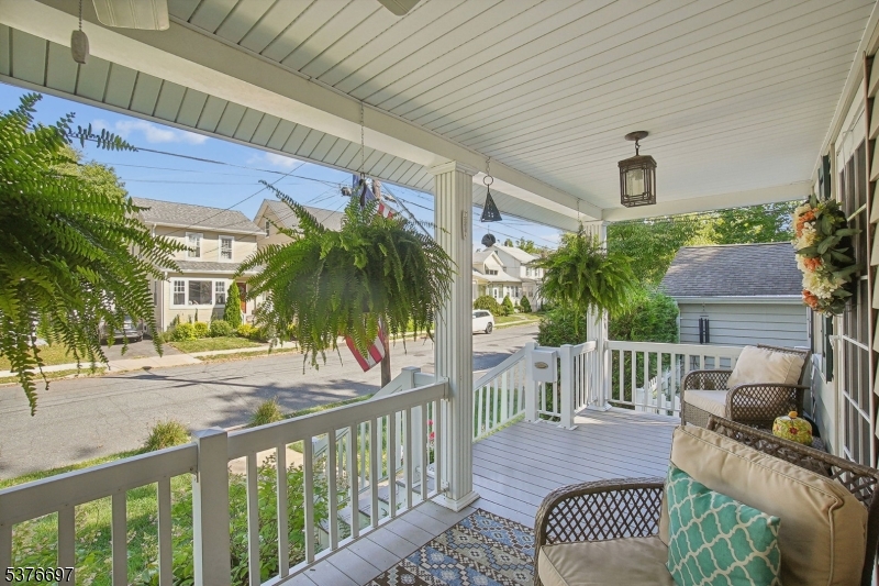 31 Revere Ave