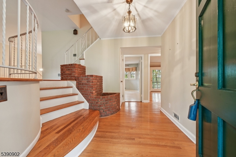 106 Stoneridge Rd