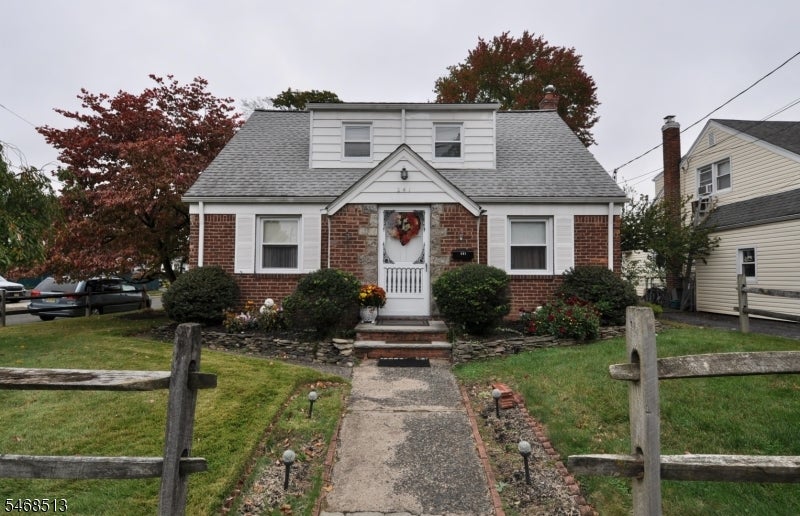 241 Henley Ave