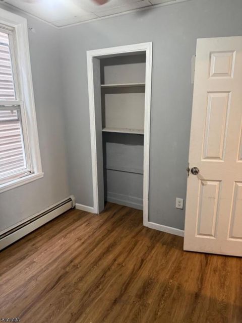 85 Holsman St Paterson City NJ 07522