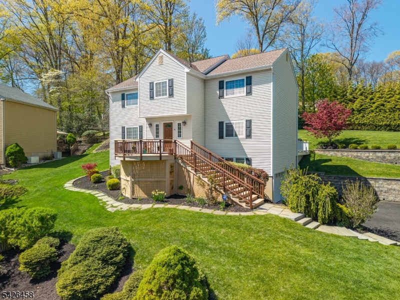 140 Shady Ln