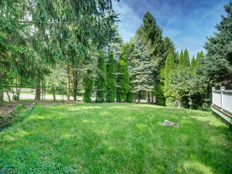 9 Bukiet Ct
