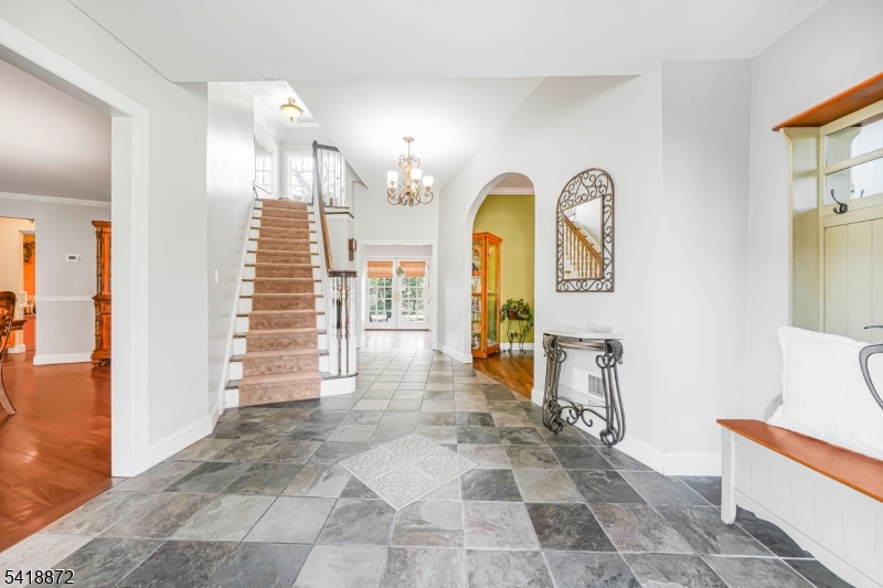14 Weinmanns Blvd