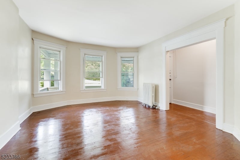 125 Main St 1