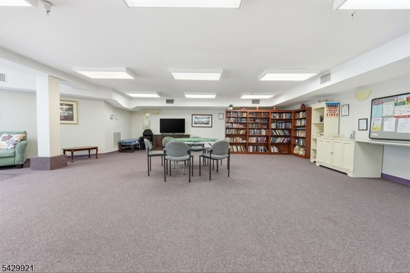 401 Dercole Ct 120