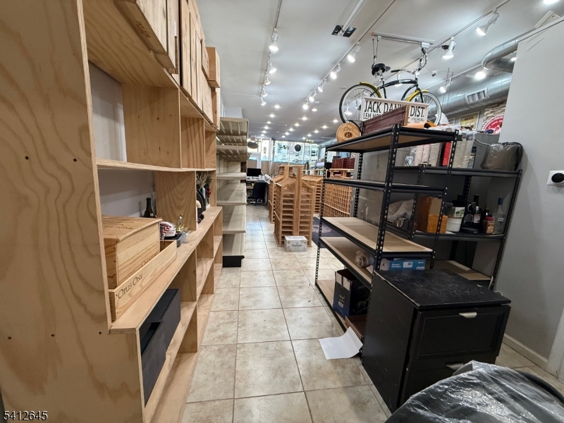 444 Bloomfield Ave store A