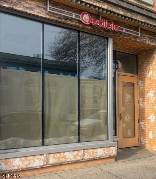 444 Bloomfield Ave store A