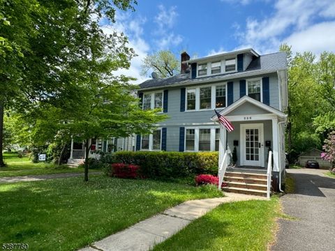 Photo of 226 Park St #2, Montclair, NJ 07042 (MLS # 3995339)