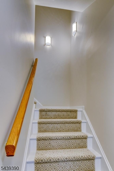 187 Terrace Dr 187