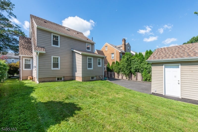 1118 Van Houten Ave