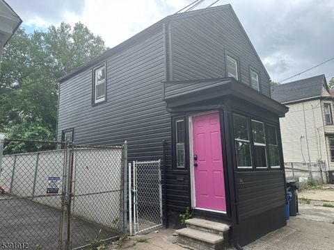 Photo of 26 Duryea St, Newark, NJ 07103 (MLS # 3993525)