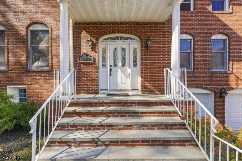 2 Wortendyke Ave