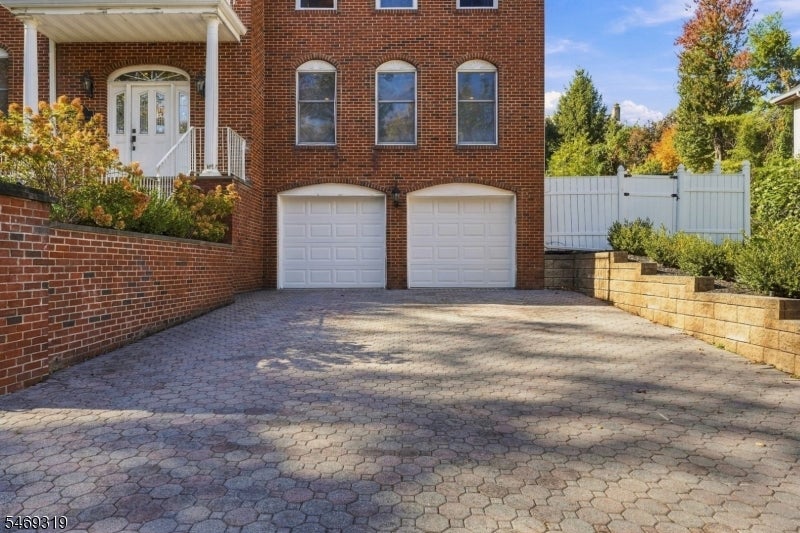 2 Wortendyke Ave
