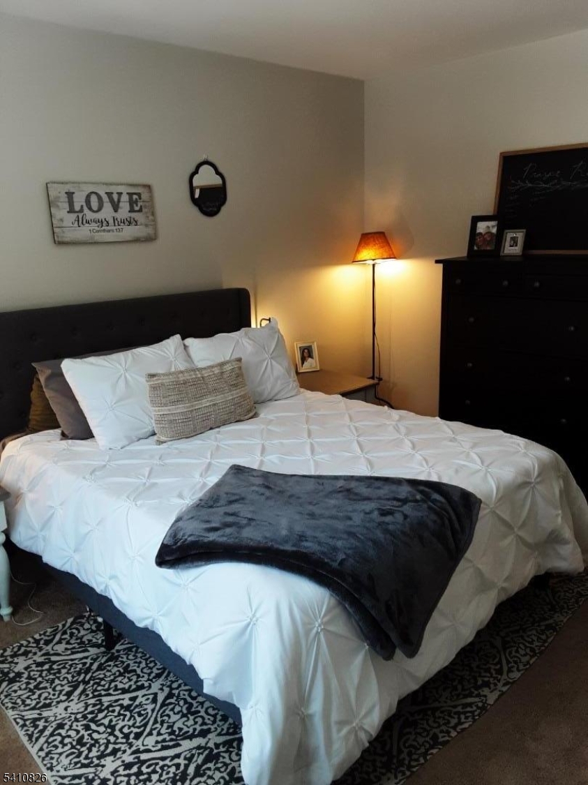 309 Mountain Lake Rd