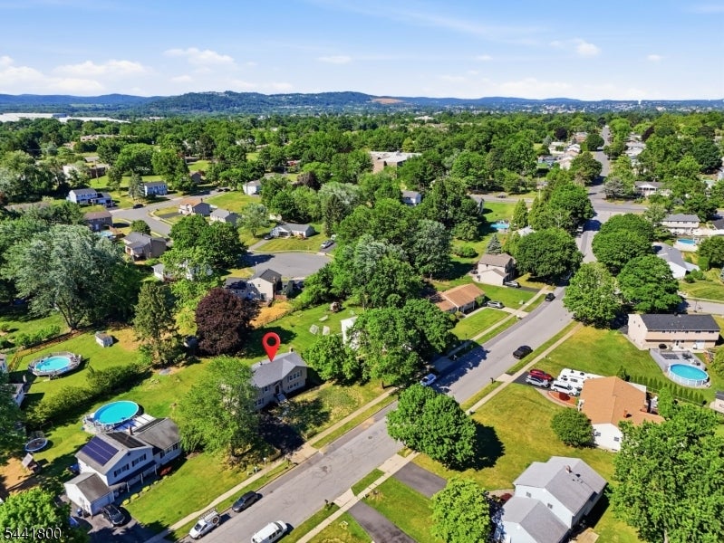 44 Stonehenge Dr