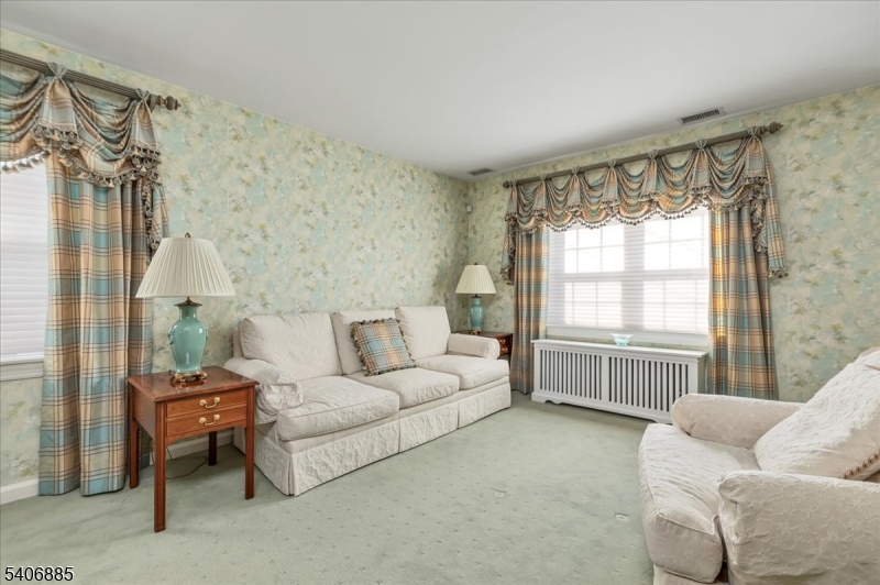 227 Mountainview Ave