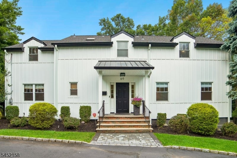 69 N Hillside Ave