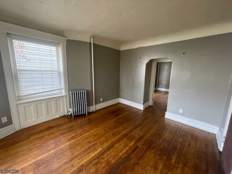 43 Mapes Ave 1L