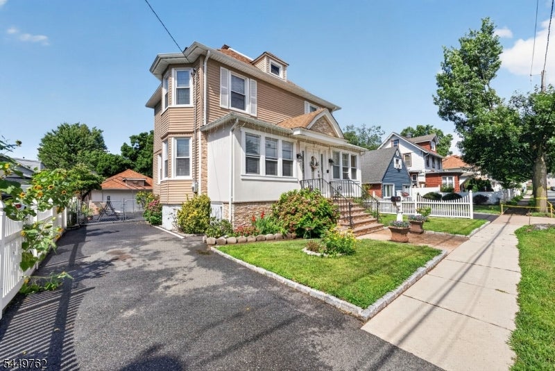 30 Elm St
