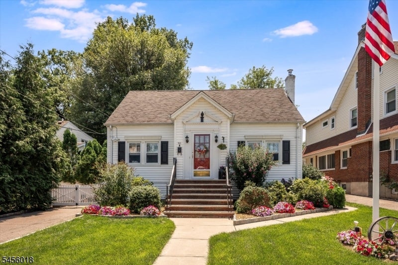 321 Terhune Ave