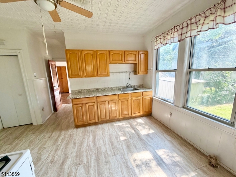 4A Swaine Pl