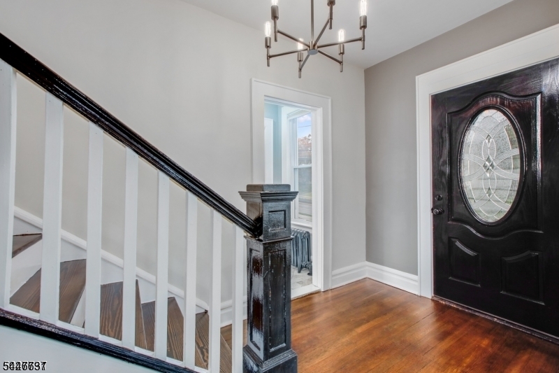 84 Fairfield Ave