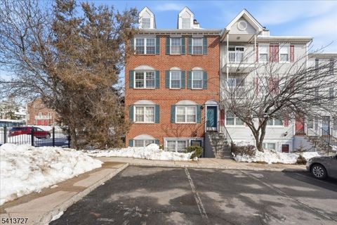 47 Rutgers Dr Newark City NJ 07103