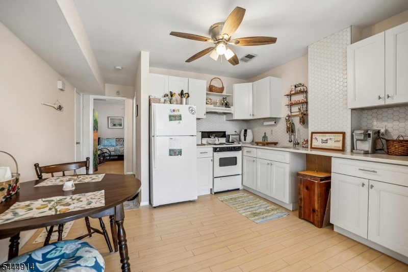 52 Pitman Ave 3I