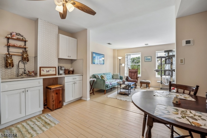 52 Pitman Ave 3I
