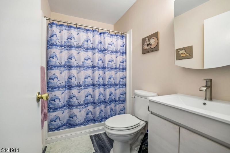 52 Pitman Ave 3I