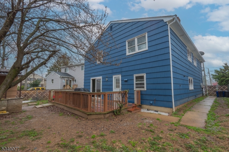 2393 Steuben St