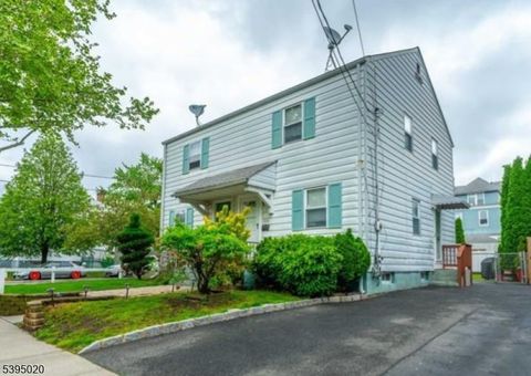 Photo of 220 N 17Th St, Bloomfield, NJ 07003 (MLS # 3995878)