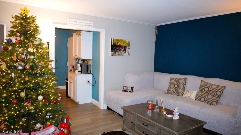 322 Richard Mine Rd N4 4