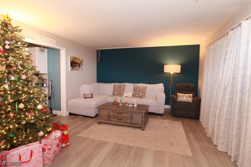 322 Richard Mine Rd N4 4