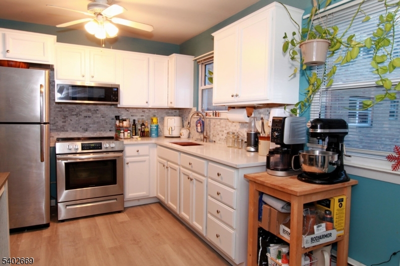 322 Richard Mine Rd N4 4