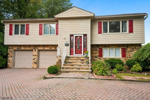 Photo for 564 Mountain Ave