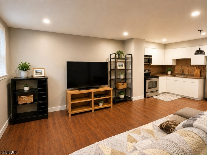 45 Hussa St 3