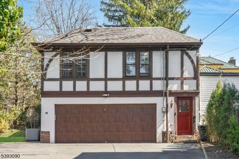 Photo of 222 Ballantine Pkwy, Newark, NJ 07104 (MLS # 3994102)