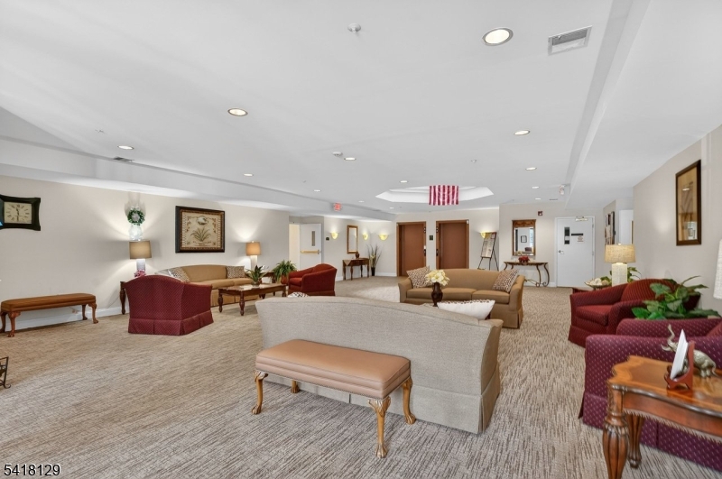 2205 Clinton Ln 2205