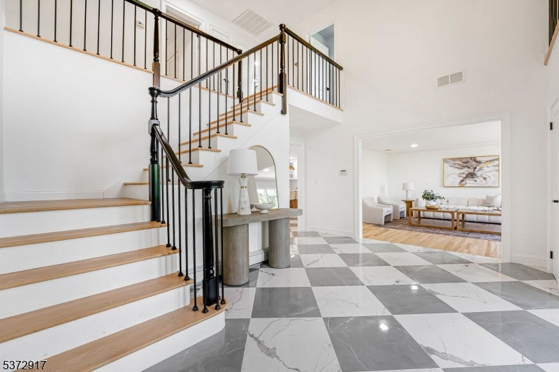 63 Westview Rd