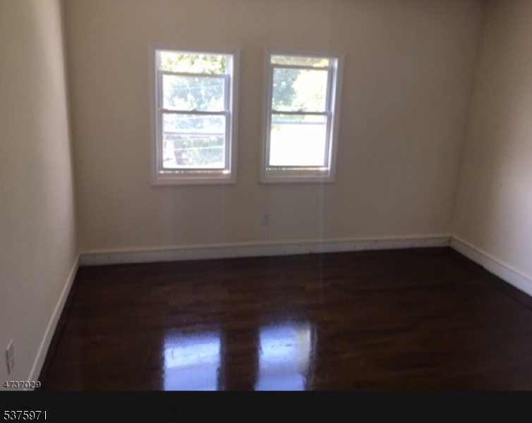 274 W Broadway