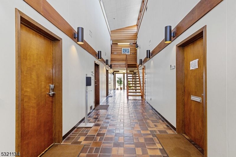 209 S. Livingston Ave