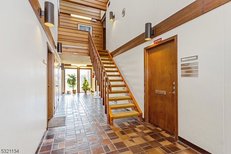 209 S. Livingston Ave