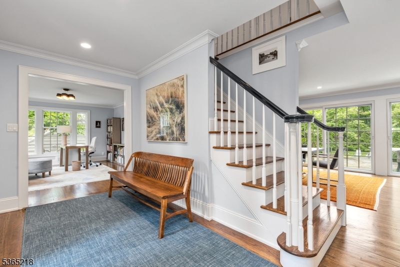 95 Green Ave