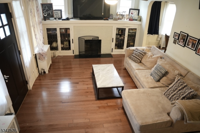 32 Fontaine Ave