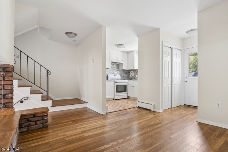 320 South St 16C