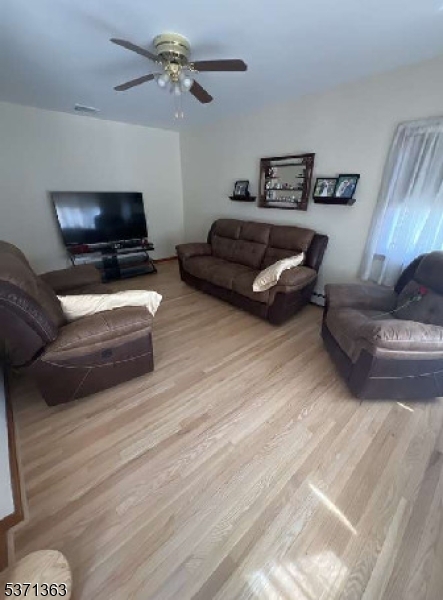 209 Forest Ave