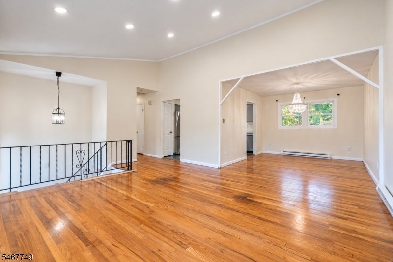 13 Adelphi Trl